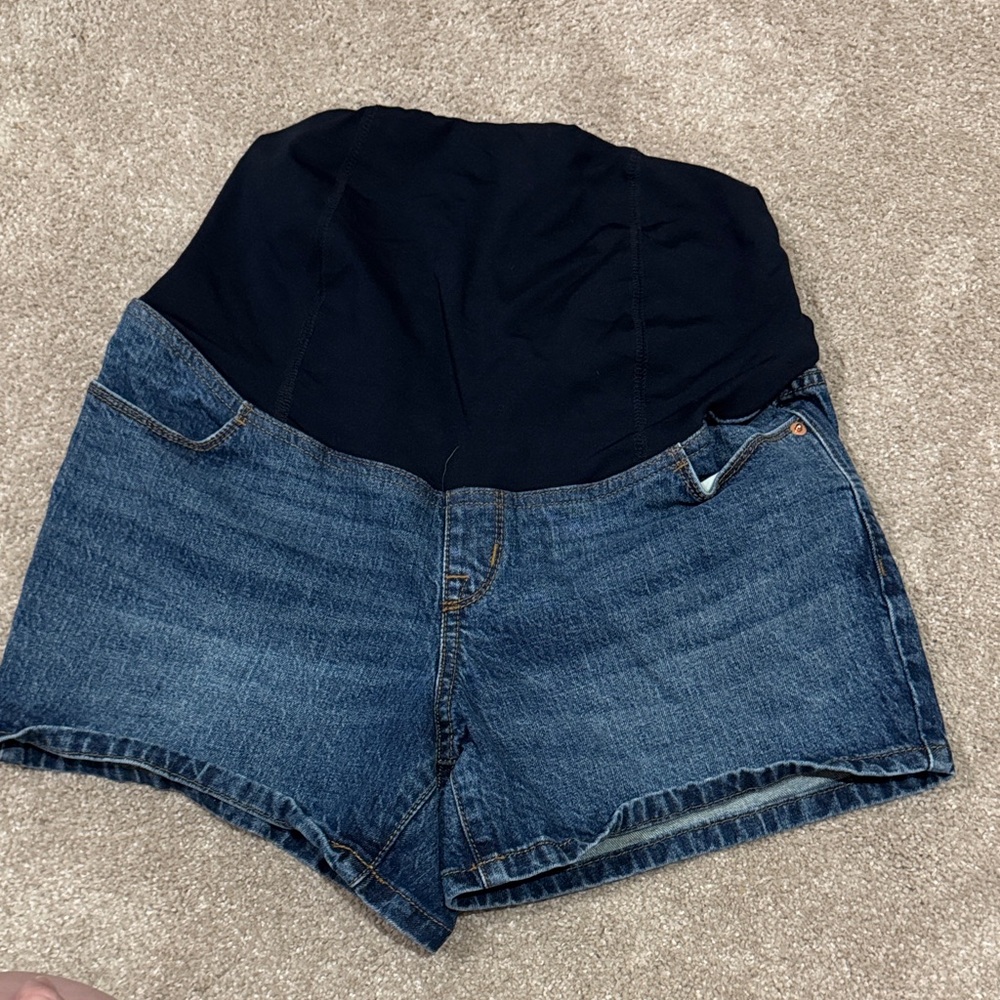 Isabel Maternity by Ingrid & Isabel Black and Blue Jean Shorts